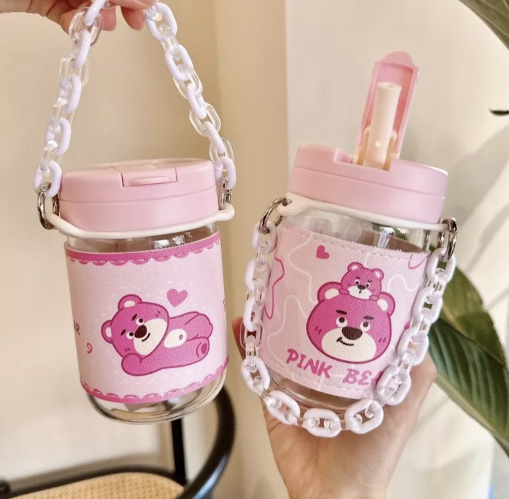Bình nước gấu dâu