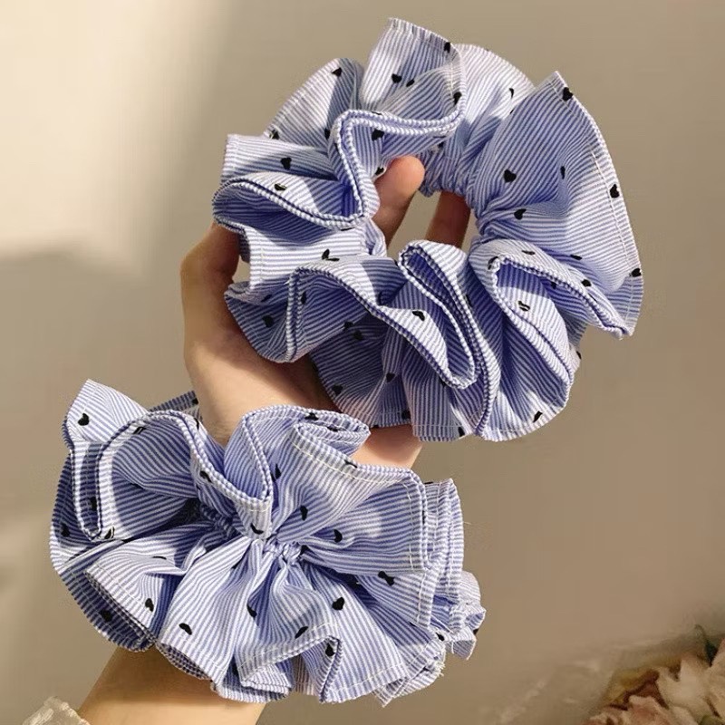 Buộc tóc Scrunchies - Tim xanh