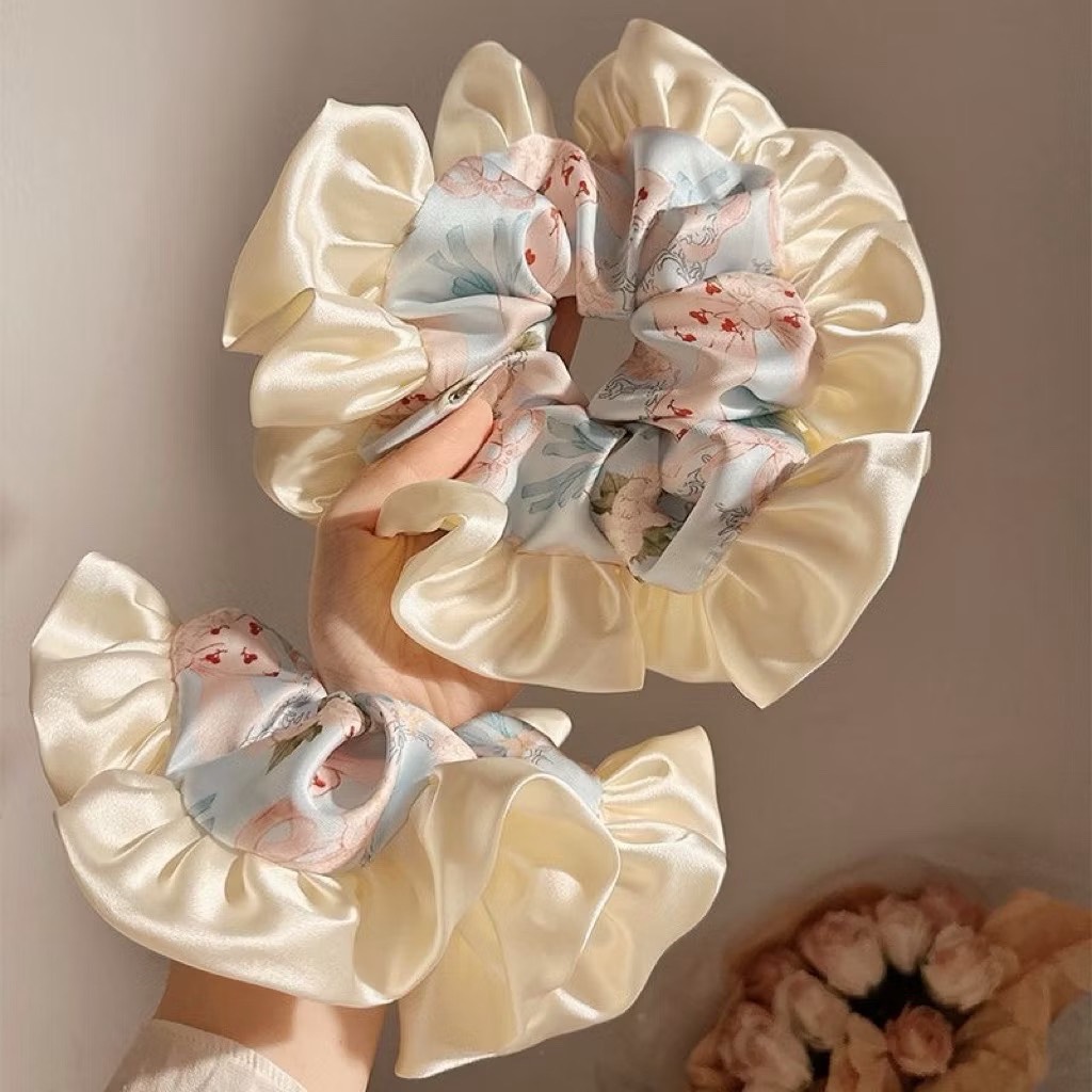 Buộc tóc Scrunchies - Viền lụa